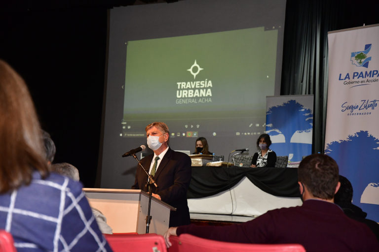 Más de 468 millones para la obra de Travesía Urbana en General Acha