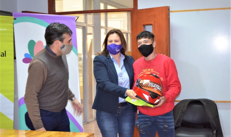 General Pico: entregarán 200 cascos y chalecos de alta visibilidad a principiantes en la conducción de motocicletas junto con capacitación