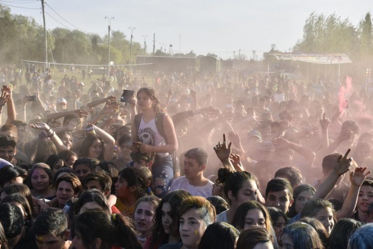 La Pampa: autorizan eventos para celebrar el “Día del Estudiante” con hasta 500 personas al aire libre