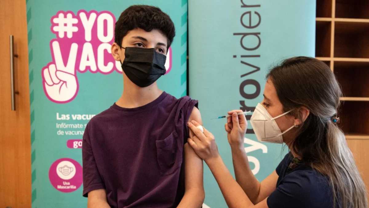 Chile comenzó a vacunar con Coronavac a los niños entre 6 y 12 años