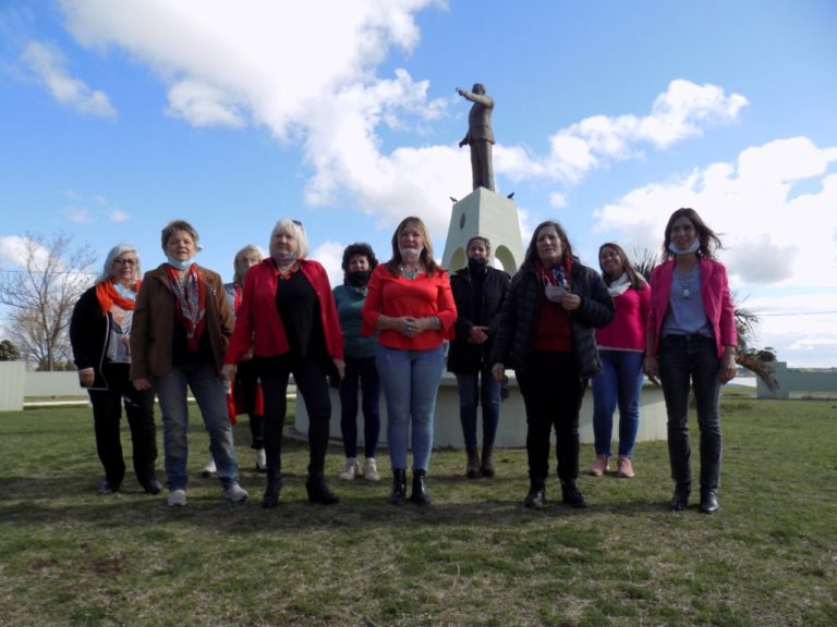 Nuestra Causa, impulsada por Mujeres Radicales, realizó su campaña de cara a las PASO