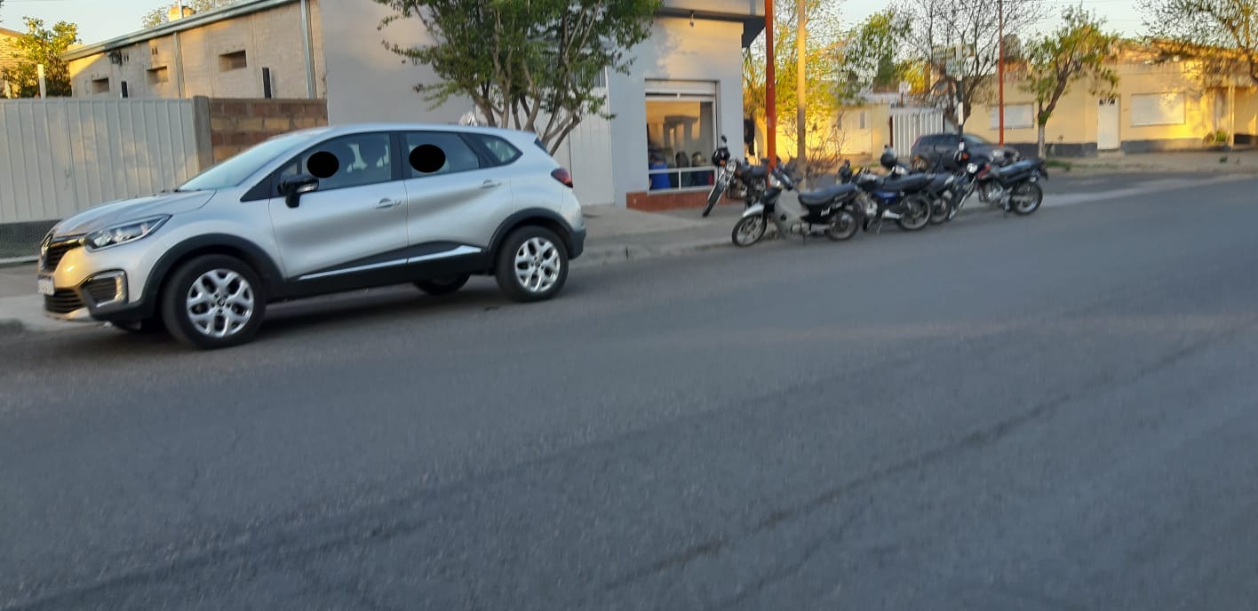 Un ciclista hospitalizado al protagonizar un siniestro vial con un auto ...