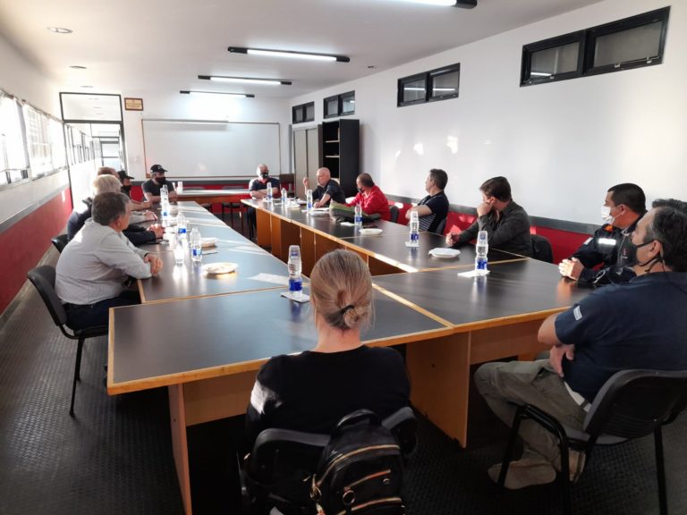 Empresarios piquenses participaron de la reunión convocada por Bomberos Voluntarios