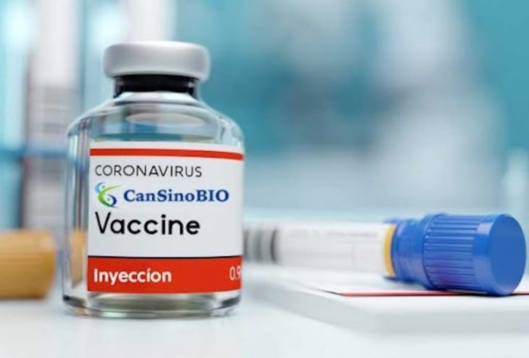 Arribaron 200 mil vacunas de CanSino que serán aplicadas en poblaciones de difícil acceso