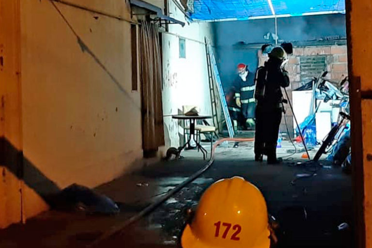 Se prendió fuego un departamento en General Pico