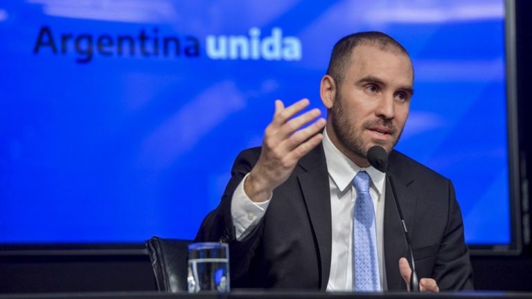 El Presupuesto 2022 prevé un crecimiento del PBI de 4%, inflación del 33% y un dólar a $131