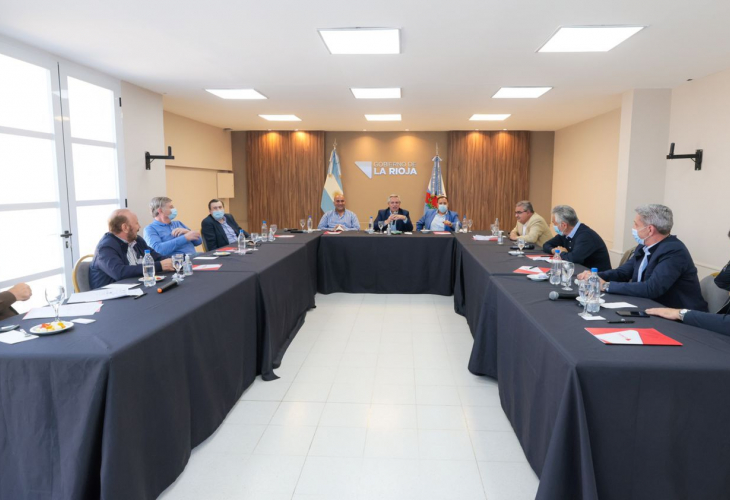 La reunión del presidente con gobernadores fue de “trabajo” y acordaron “acelerar acciones”  tanto de gestión como electorales