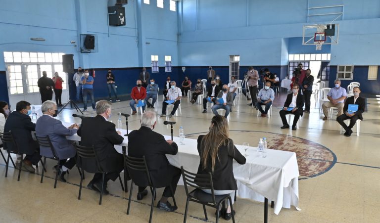 Ziliotto firmó convenios de viviendas para diez localidades: “Van a tener su casa propia y una calidad de vida superior”