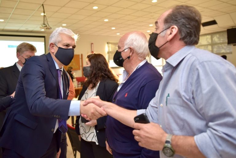 Julián Domínguez firmó acuerdos con el gobernador Ziliotto y se reunió con el sector ganadero de La Pampa