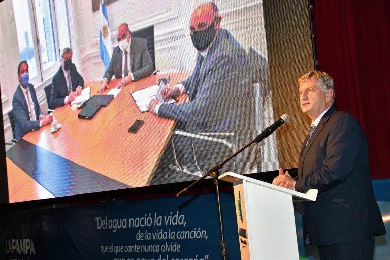 La Provincia firmó un convenio con Nación para avanzar en la licitación de la nueva Terminal de Santa Rosa con “recursos nacionales”