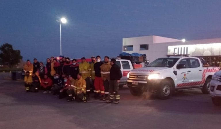 Dos Bomberos de General Pico conforman la Brigada pampeana de incendios forestales que partió a combatir el fuego a San Luis