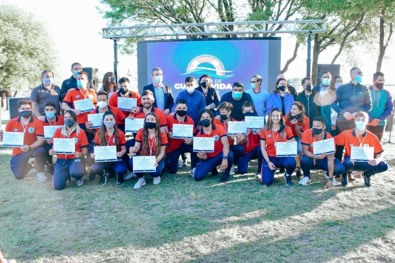 Otorgaron certificados a los nuevos guardavidas de la zona norte
