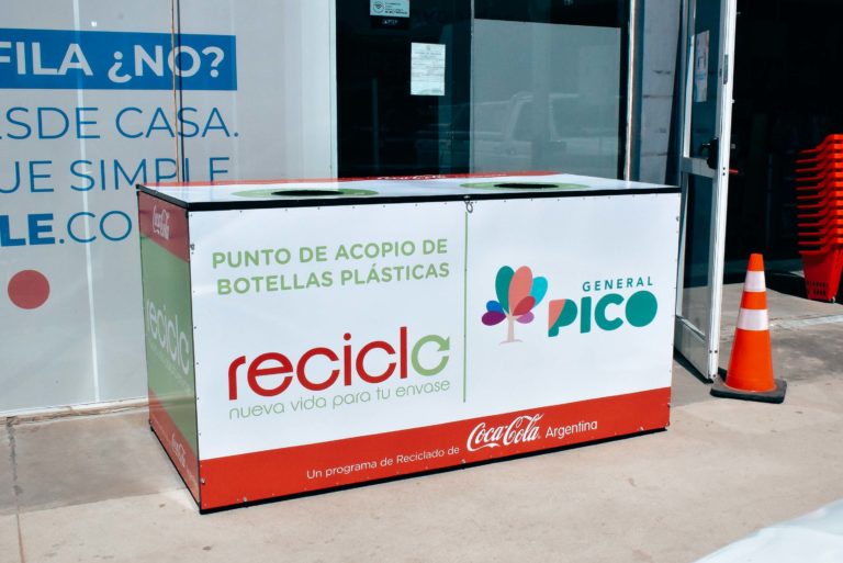 El Municipio firmó un convenio con una embotelladora e instalará nuevos puntos de acopios para la recuperación de materiales reciclables