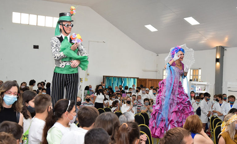 Más de un centenar de niños y adultos participaron de la gran apertura de la Feria Provincial del Libro en Lonquimay
