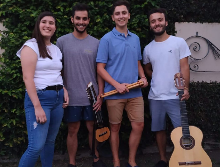 El grupo Pampachay se presentará en el ciclo “Cultura x Artistas”