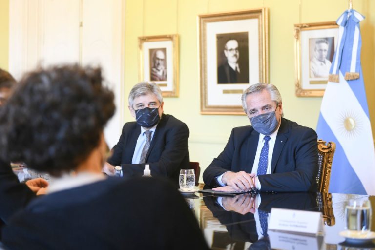 El Presidente anunció a científicos una inversión de más de 12 mil millones de pesos para fortalecer el Sistema Nacional de Ciencia y Tecnología, e incluye obras en La Pampa