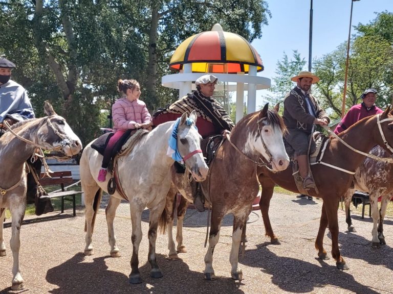 La historia de Rubén Bello, el hombre que hizo una promesa a la Virgen de Luján y cabalgó 18 días hasta General Pico