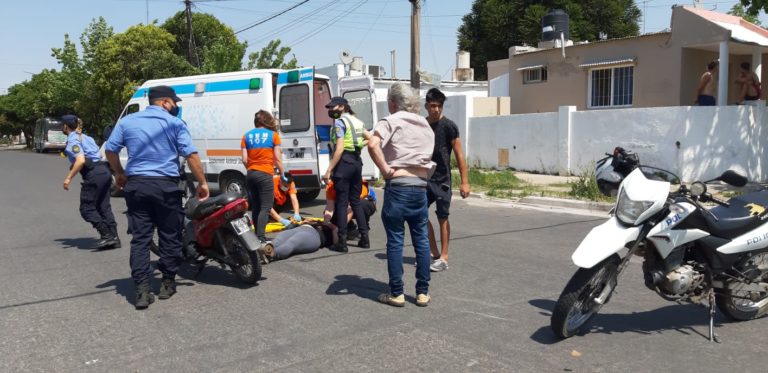 Choque en barrio Este: Una mujer y un menor que presentaban golpes fueron hospitalizados