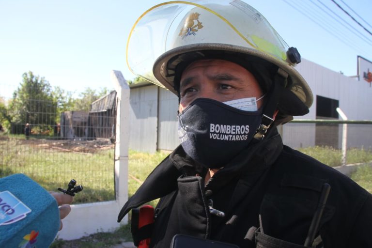 “No hubo lesionados y el fuego se generó en la parte exterior de la fábrica”, dijo el jefe del cuerpo de bomberos de General Pico