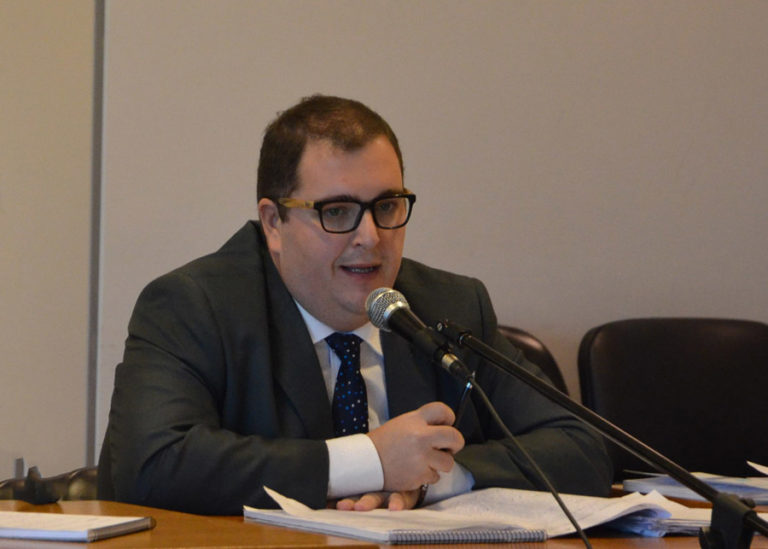 Posible caso de violencia infantil en Santa Rosa: “La madre queda en libertad porque tiene un niño recién nacido de 14 días”, Fiscal Oscar Cazenave