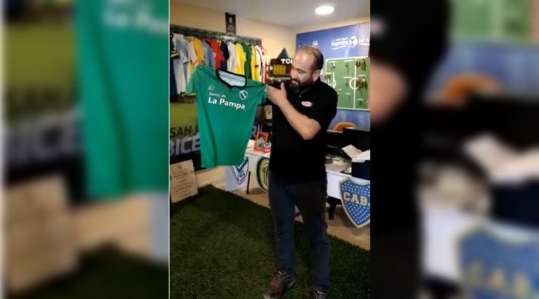 “JUNTO A LA DE MESSI”: Ferro de General Pico entregó su camiseta para que sea exhibida en el museo del Bicentenario de San Juan