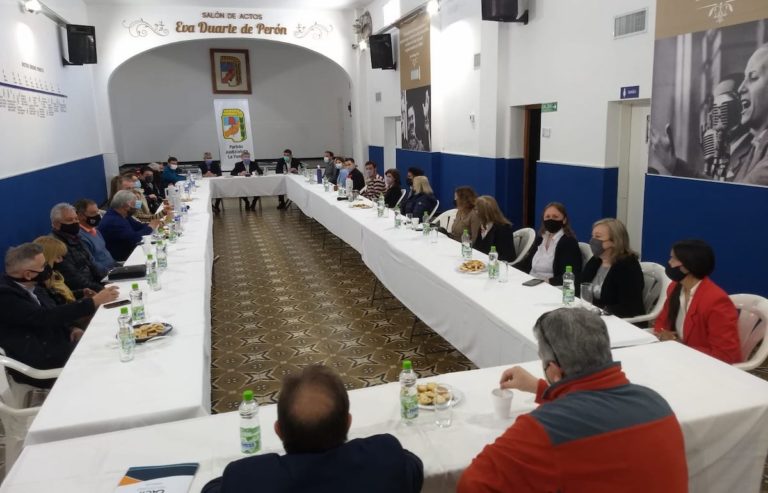 Se reunió el consejo del PJ y afirmaron que “el camino de la unidad… llevará a la victoria de la lista de los candidatos del Frente de Todos”