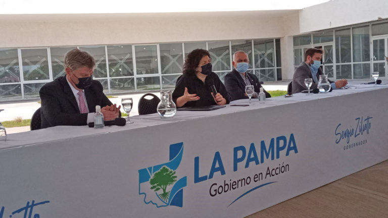 Vizzotti destacó la gestión de la pandemia y la vacunación contra el Covid-19 en La Pampa