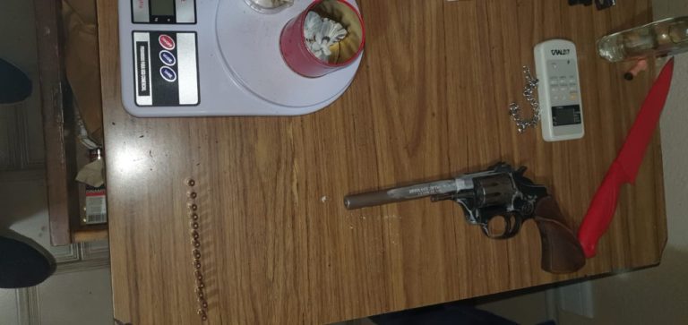 Allanaron un departamento en Santa Rosa: Secuestraron droga, un revólver y detuvieron a un joven de 21 años