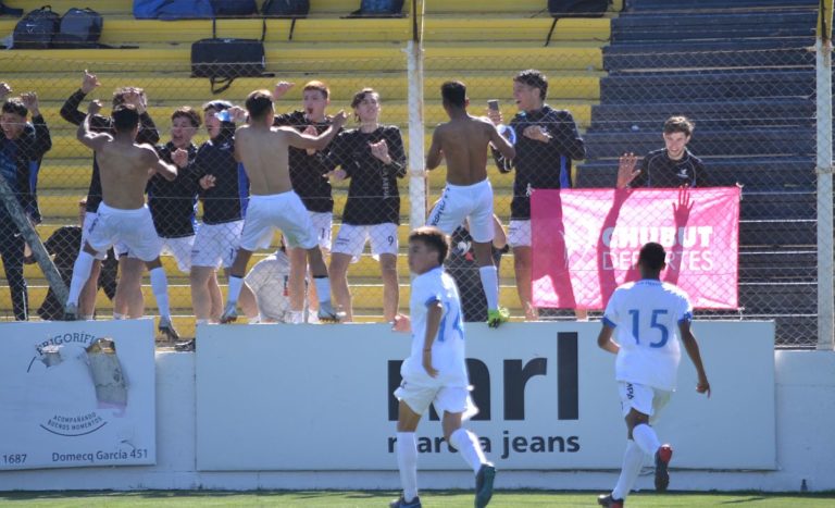 FÚTBOL: ¡La Pampa le ganó en los penales a Chubut y se consagró campeón!