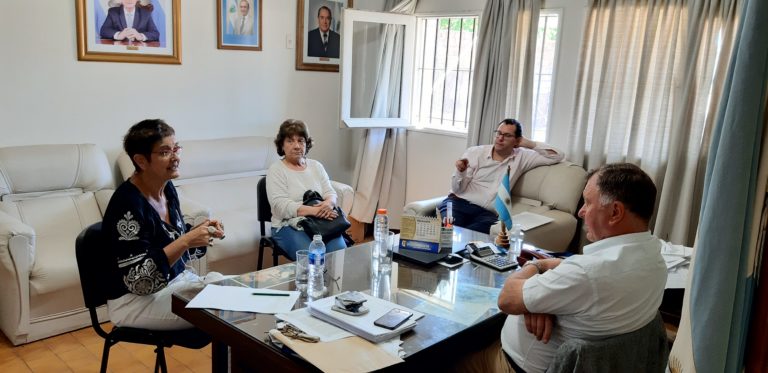 La secretaria de Cultura se reunió con el intendente de Macachín