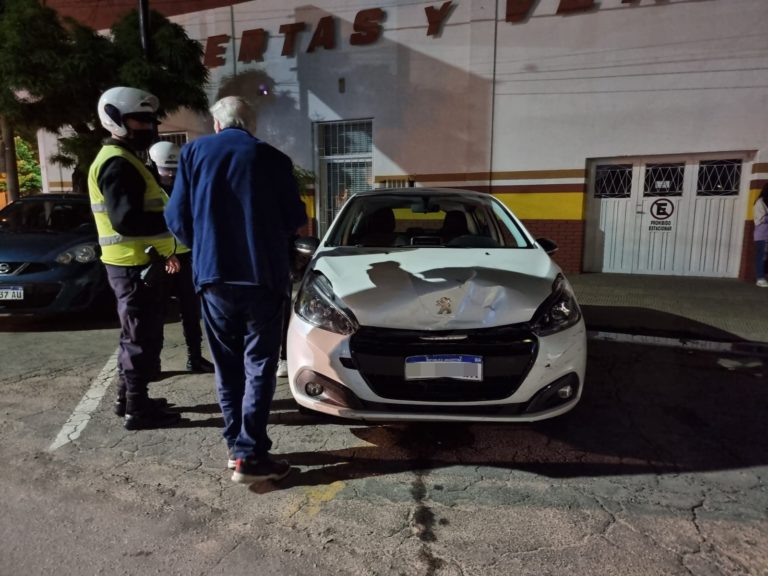 Tres autos involucrados en un choque en pleno centro de General Pico