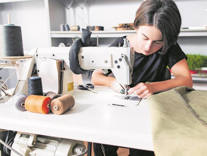 Formación Laboral: abrieron la inscripción en General Pico para el curso de confección textil industrial