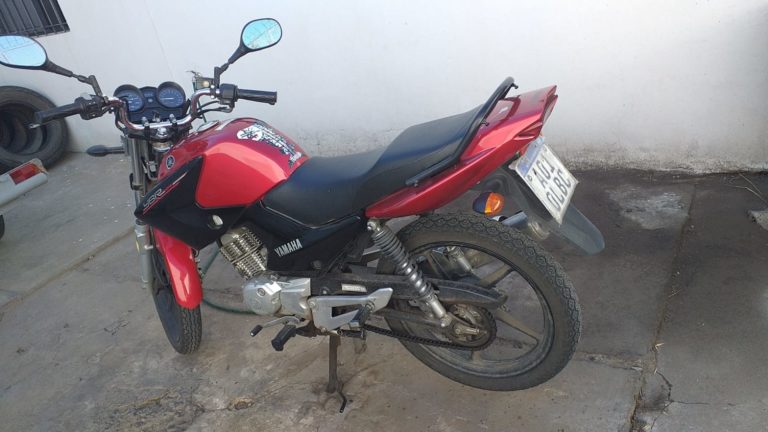 Le robaron la moto y quiere recuperarla
