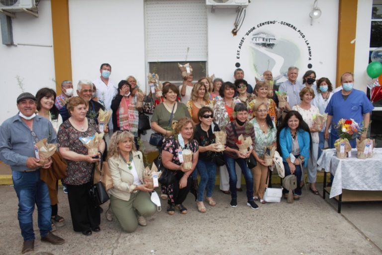 Emotiva entrega de reconocimientos durante el aniversario del Hospital Gobernador Centeno: “Aprovechamos este día para realizar un merecido homenaje”