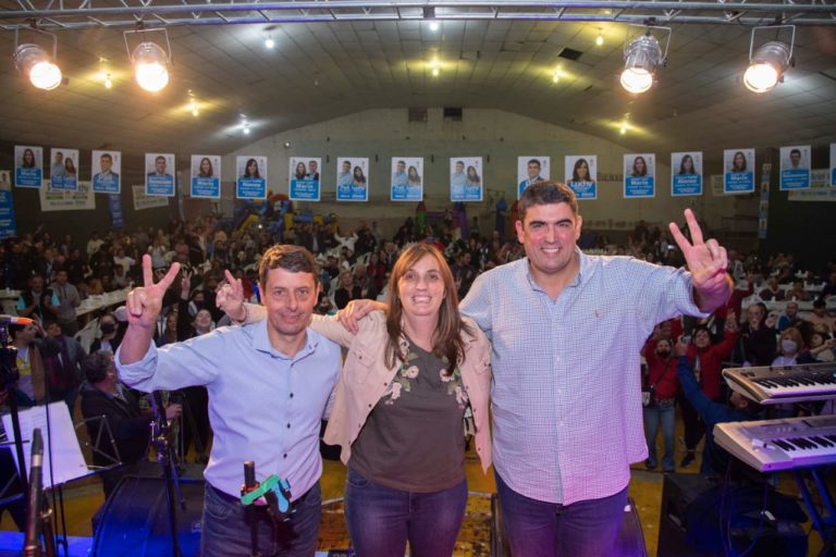 Importante caravana y acto masivo del Frente de Todos en Victorica: “En esta elección están en juego los derechos, seguimos siendo los únicos con propuestas de verdad”