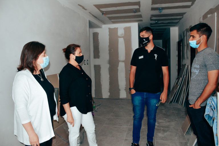 La Ministra González visitó emprendimientos en General Pico