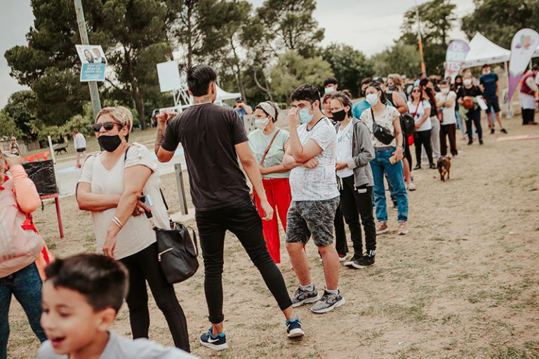 Hoy habrá jornada de trámites, testeos rápidos y vacunación en barrio El Molino