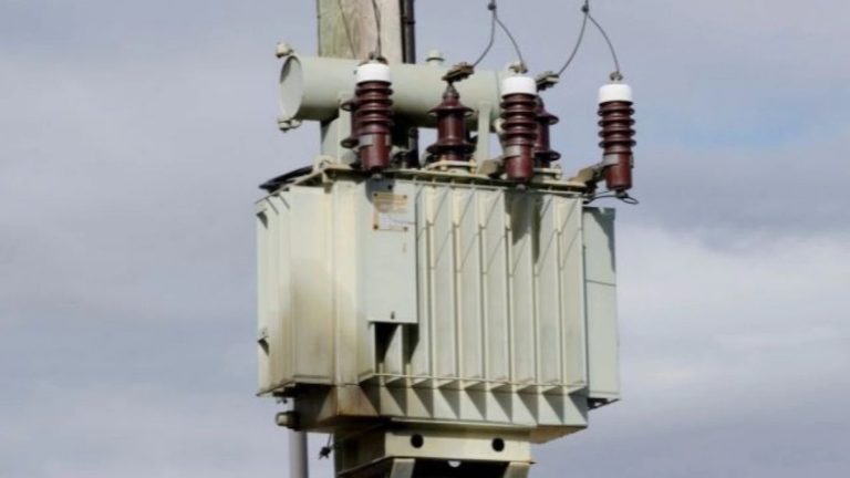 Mar del Plata: intentó cortar unos cables para robarlos y murió electrocutado