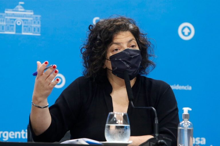Mirá las nuevas medidas del Gobierno contra el COVID-19: Vizzotti anunció un “pase sanitario” para eventos masivos
