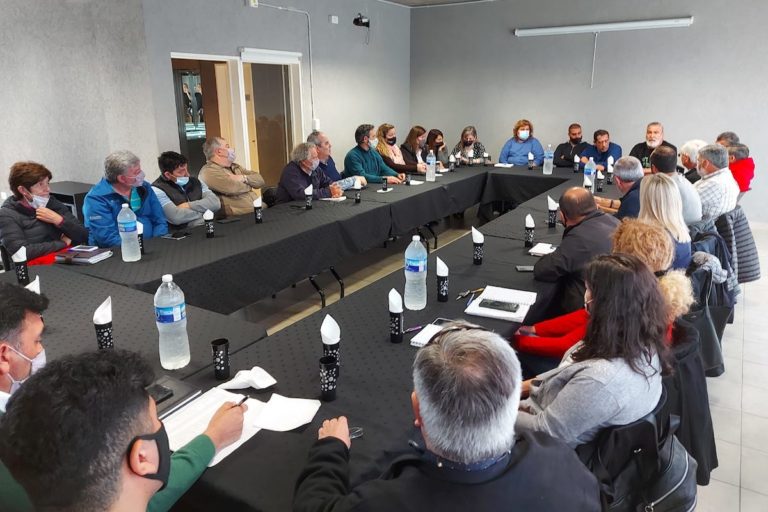 Firma de convenio entre sindicatos y profesionales de ginecología: “Las indicaciones que hemos recibido son muy abultadas y necesitamos negociar” afirmó Faggiani