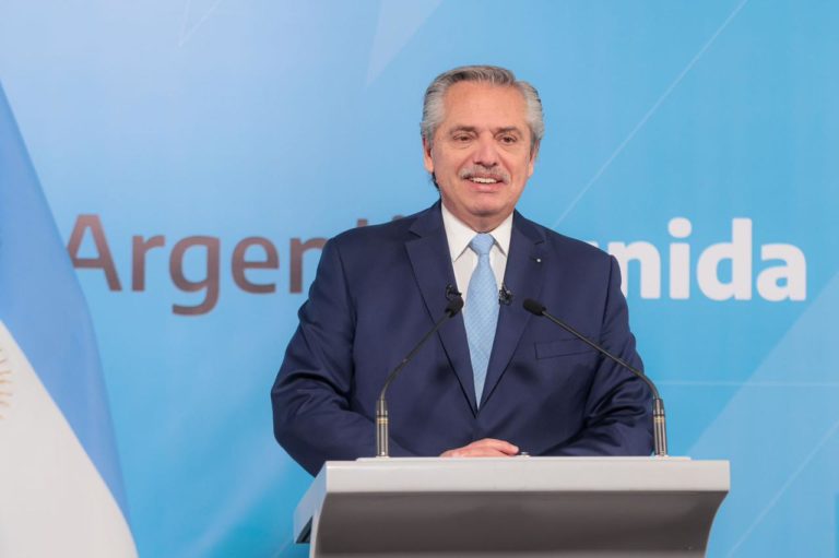 Fernández: “Con esta elección termina una etapa muy dura”