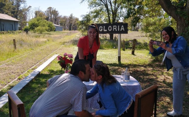 Después de 47 años, hubo un casamiento civil en La Gloria