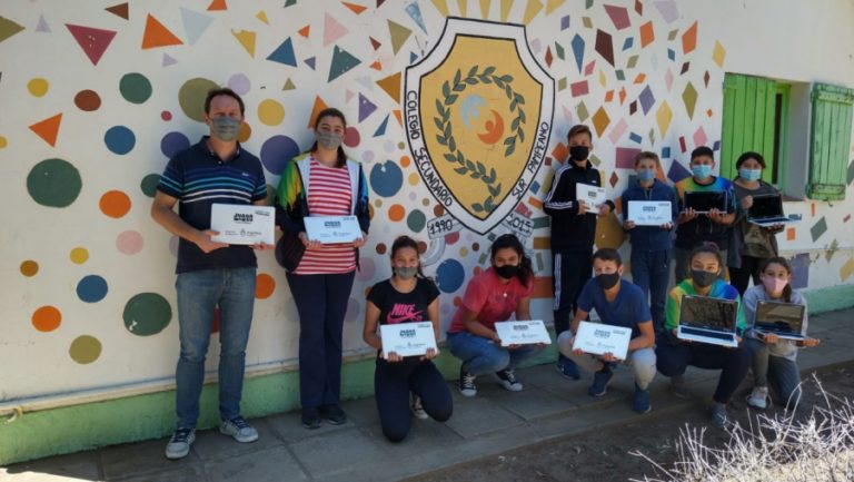 Volvió el Conectar Igualdad a La Pampa y comenzaron a distribuir las netbooks