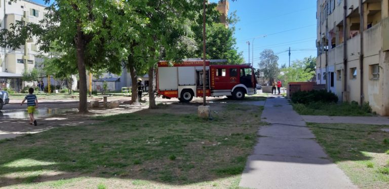 Se prendió fuego un termotanque en un departamento de barrio Malvinas “Amarillo”