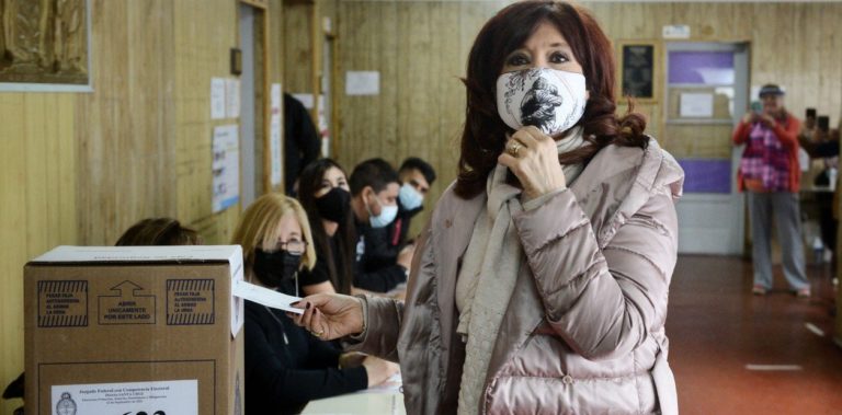 Por recomendación médica, Cristina Kirchner no viajará a Santa Cruz para votar