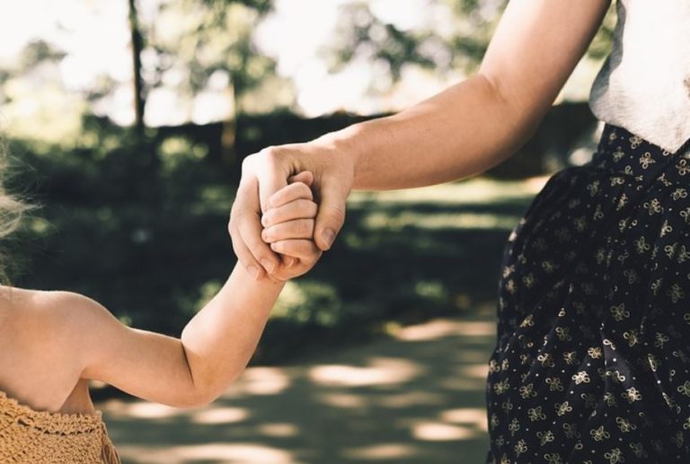 Revocaron un fallo que impedía el contacto de una niña con su madre en La Pampa