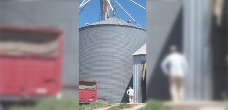 Banderaló: murió un hombre mientras trabajaba dentro de un silo