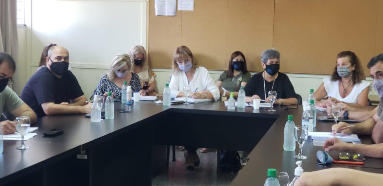 Paritarias: Desde UTELPa pidieron que el bono sea mayor a $ 20 mil y que sea para todos por igual