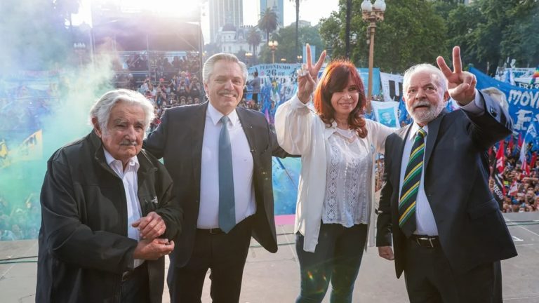 Alberto Fernández: “Tranquila Cristina, no vamos a negociar nada que ponga en compromiso el crecimiento de la Argentina”