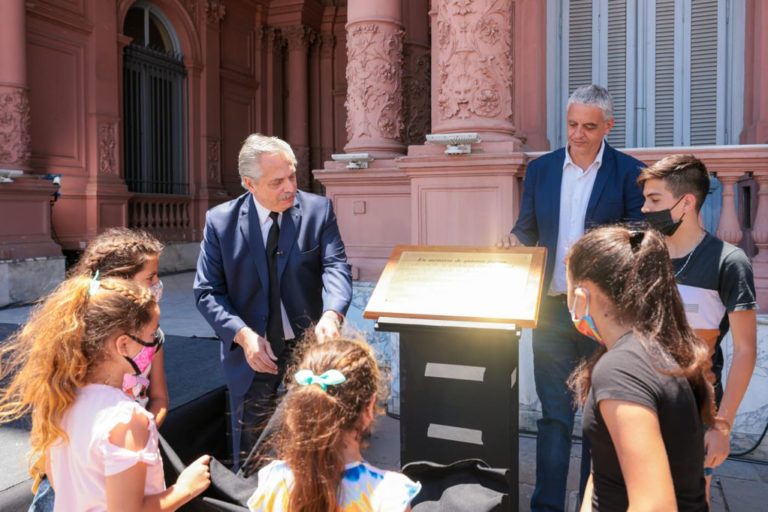 Homenaje a las víctimas del 19 y 20 de diciembre de 2001: “El Estado está para hacer justicia, no para ser violento” dijo Alberto Fernández